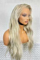 Lace Humana Ondulada Loira 70cm 13x4 HD - Modelo Carmem