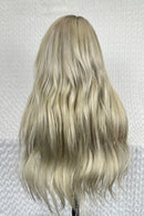 Lace Humana Ondulada Loira 70cm 13x4 HD - Modelo Carmem