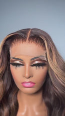 Lace Humana Ondulada com Mechas 65cm 13x4 HD - Lorena