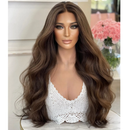 Lace Humana Ondulada Morena Iluminada 70cm - 13x4 HD