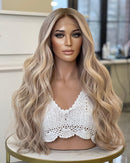 Lace de cabelos humanos 70cm - Lace Humana Loira Ondulada 70cm - 13x4 HD - Laces e Cia