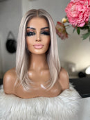 Lace Humana Lisa Loira Platinada 45cm 13x4 HD - Geovana Cabelo Brasileiro