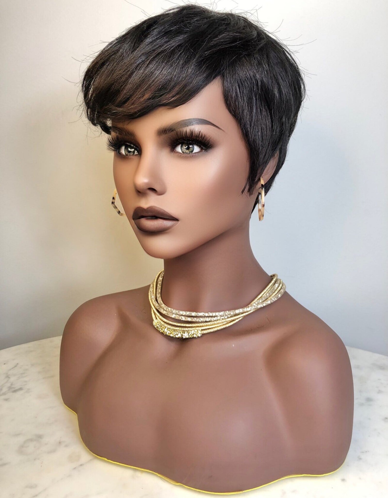 Peruca cabelo Humano curta pixie - Bia