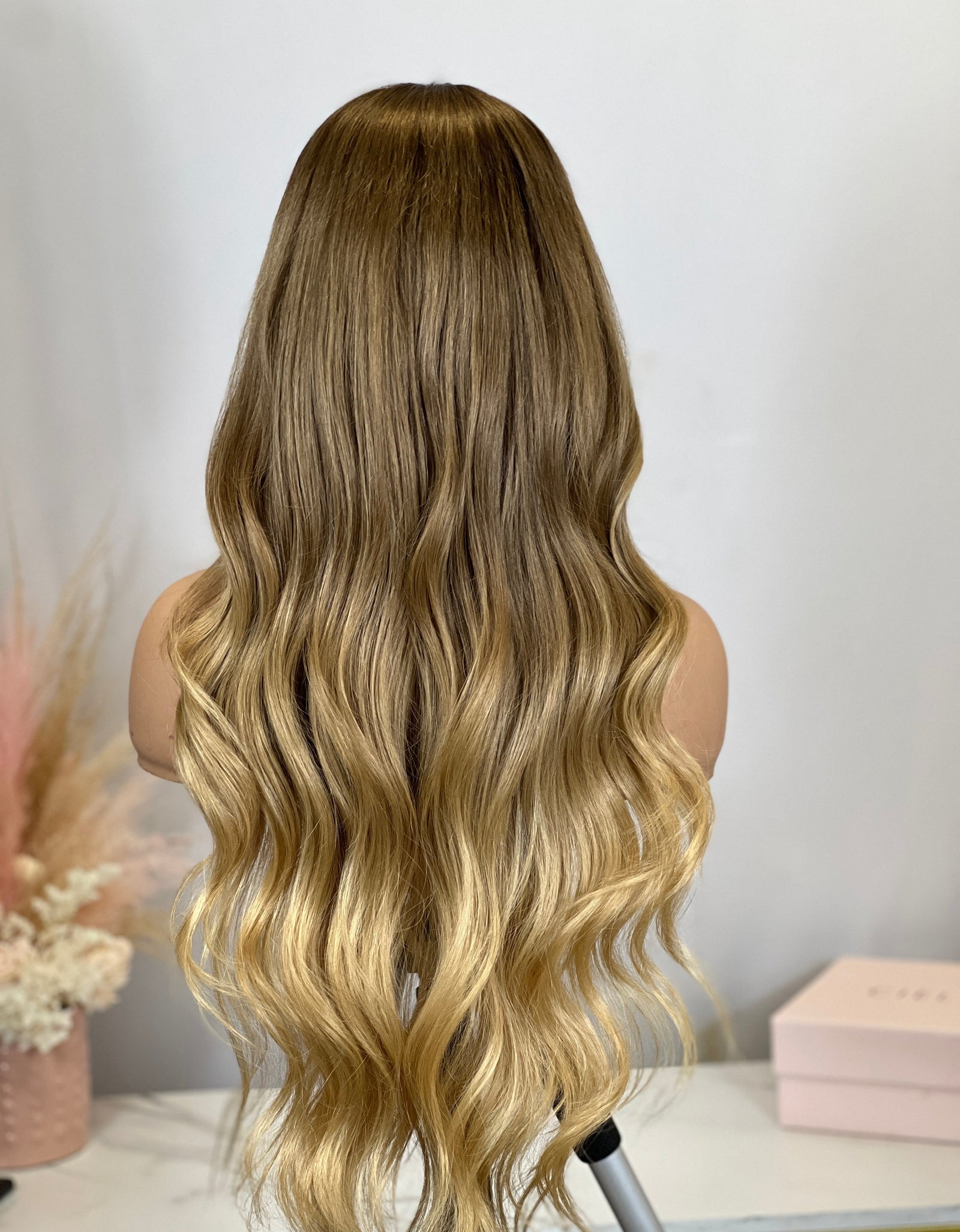 Lace Humana Ondulada Loira 70cm HD - Karen