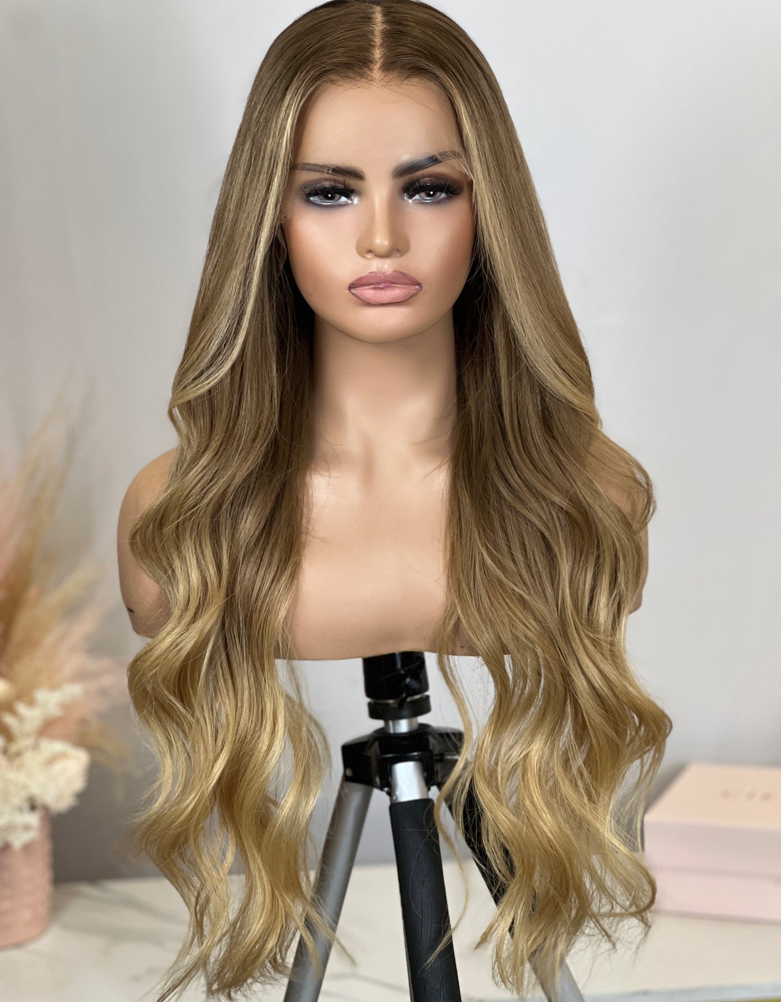 Lace Humana Ondulada Loira 70cm HD - Karen